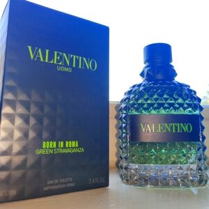 Valentino Uomo Born In Roma Green Stravaganza 98% full